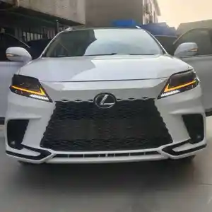 Бампер на Lexus