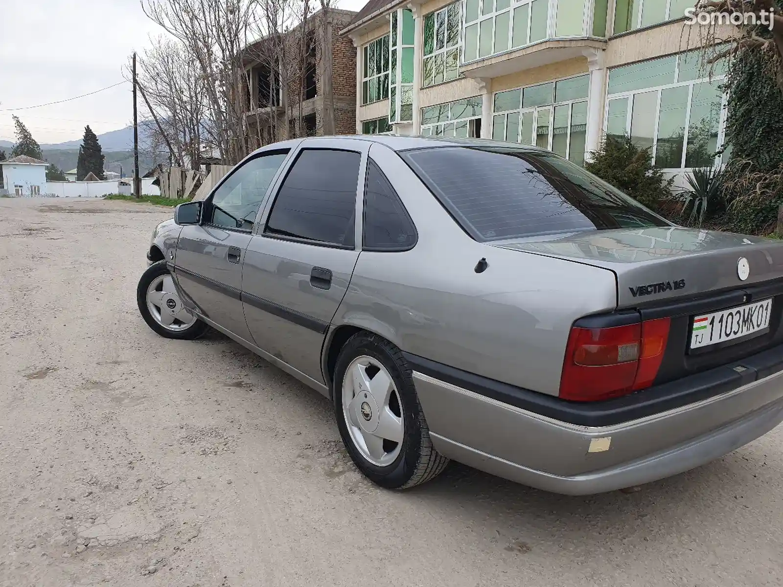 Opel Vectra A, 1995-8