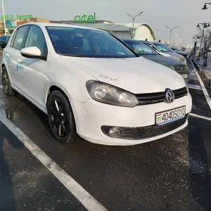 Volkswagen Golf, 2012