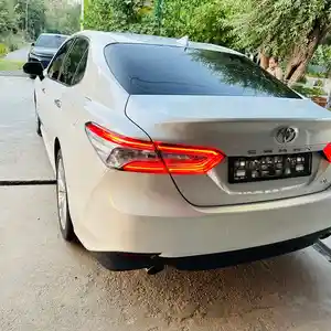 Toyota Camry, 2018