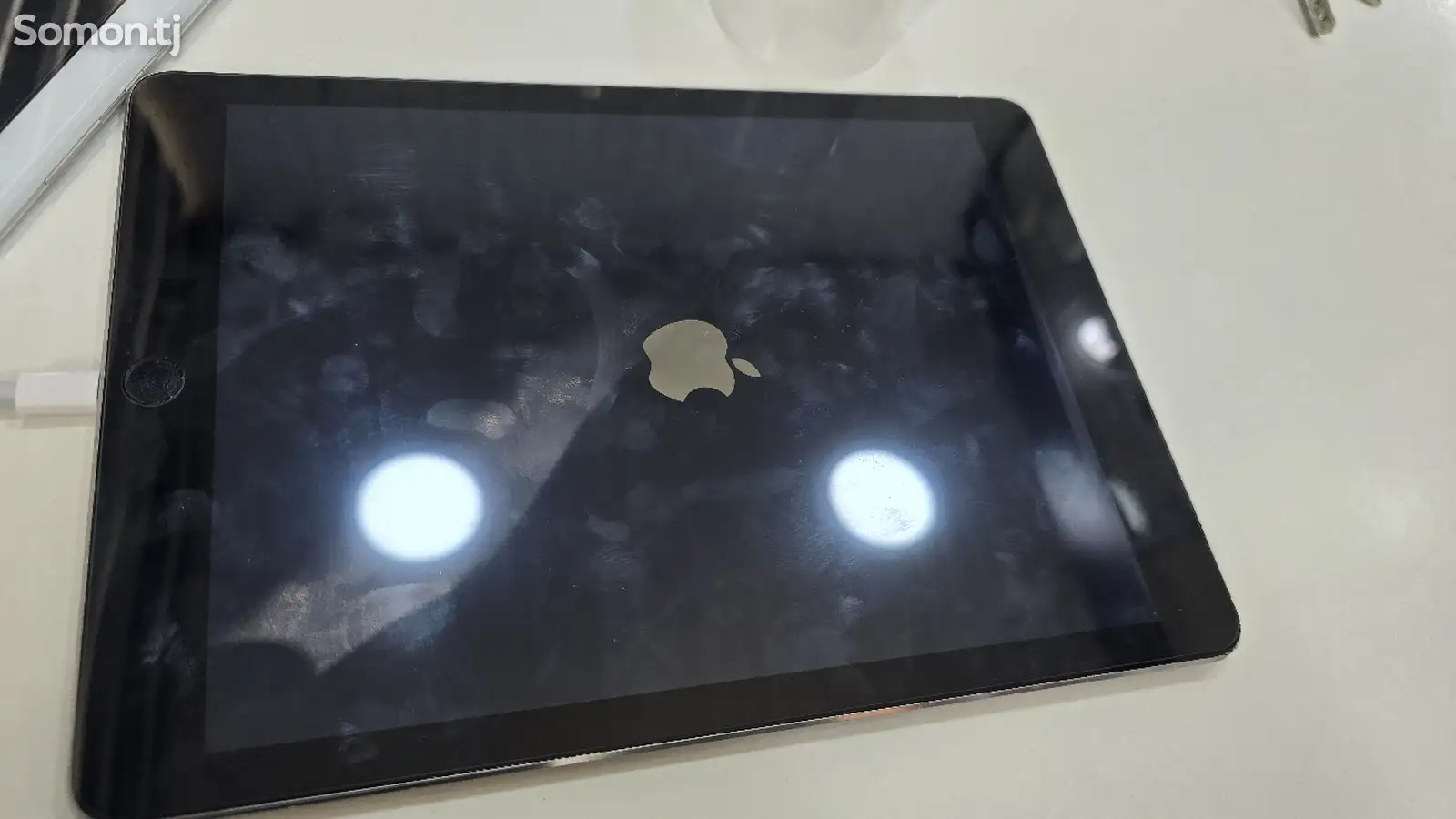 Планшет Apple iPad Pro-1