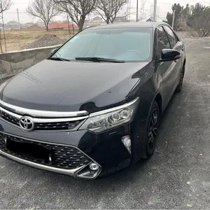 Toyota Camry, 2017