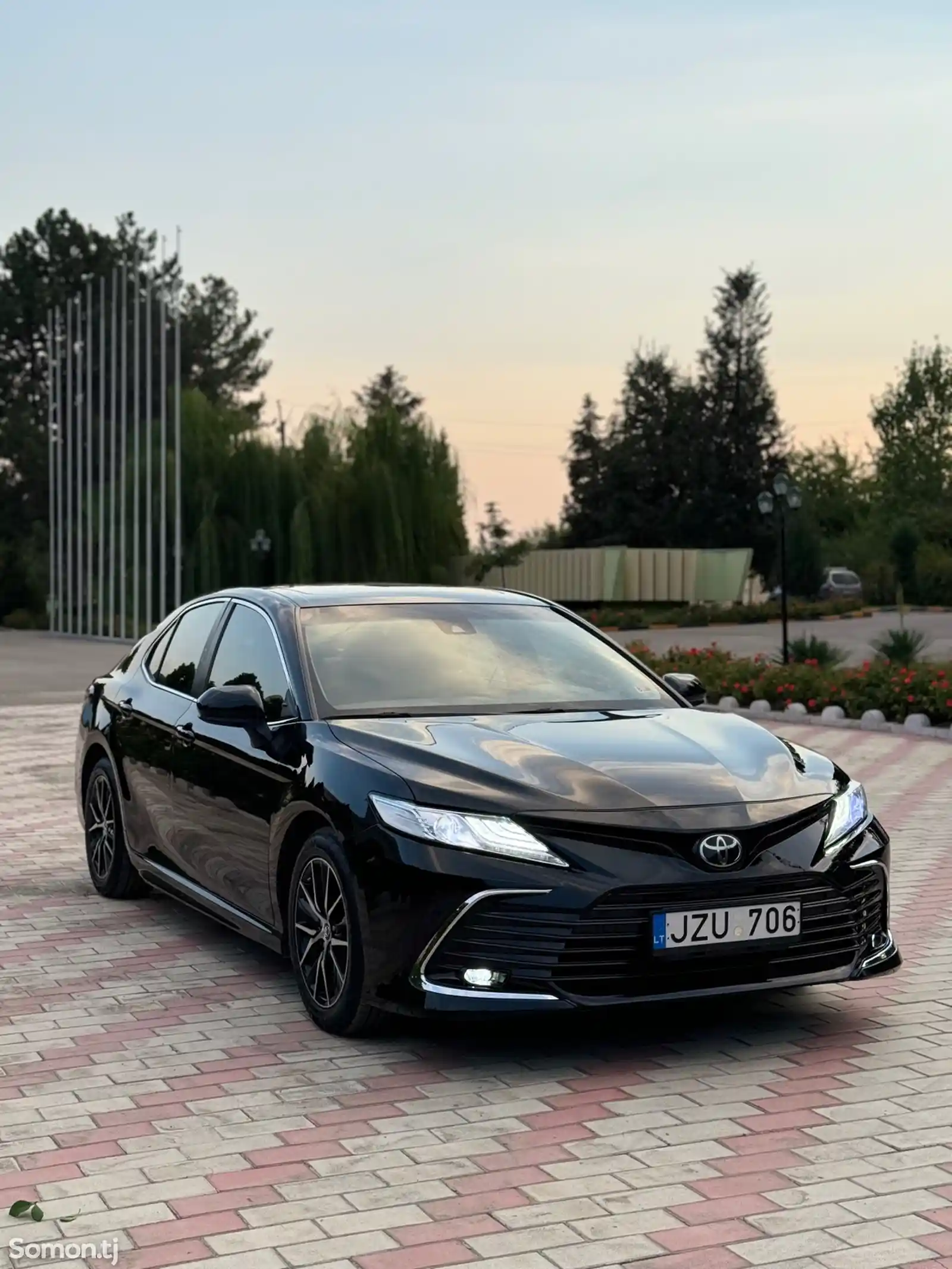 Toyota Camry, 2019-7