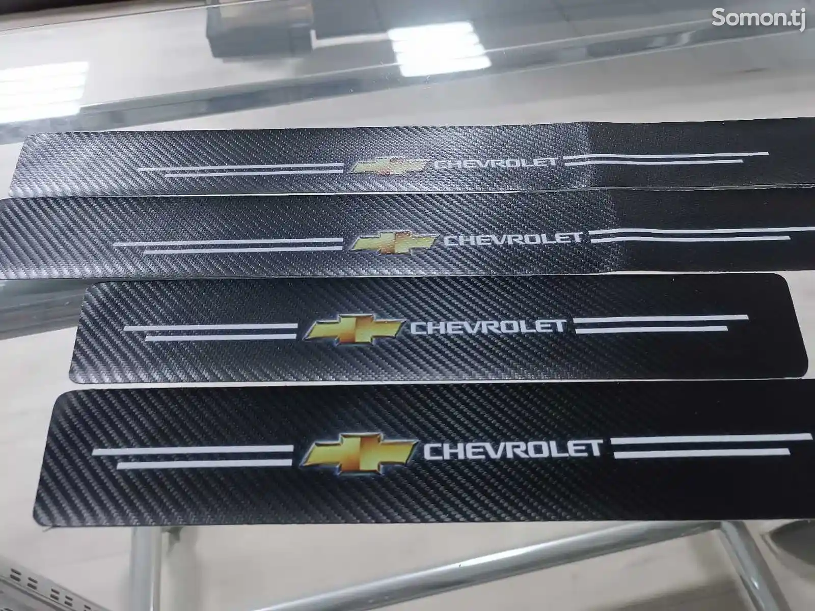 Защитные наклейки На Пороги Chevrolet-1