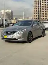 Hyundai Sonata, 2010-2