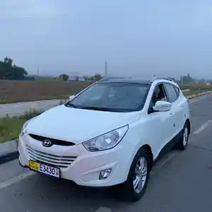 Hyundai Tucson, 2011