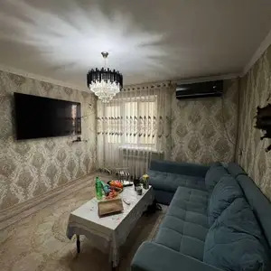 2-комн. квартира, 2 этаж, 30м², сино