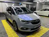 Opel Zafira, 2018-5