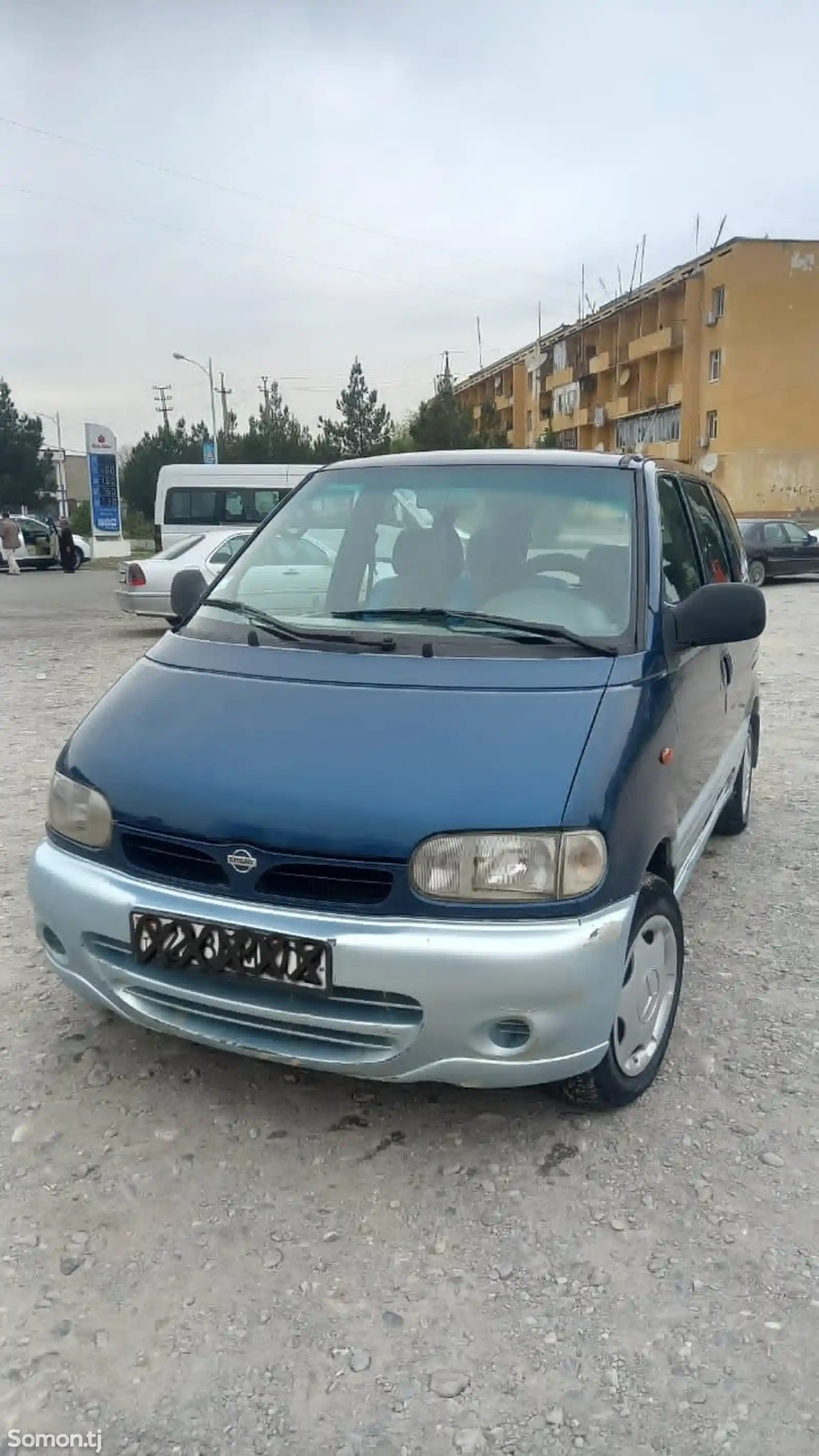 Nissan Serena, 2000-1