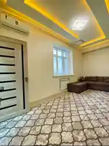 2-комн. квартира, 19 этаж, 50м², Шохмансур-7