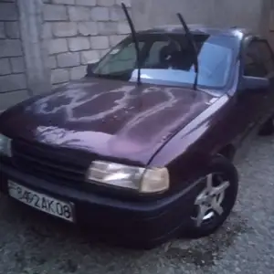 Opel Vectra A, 1991