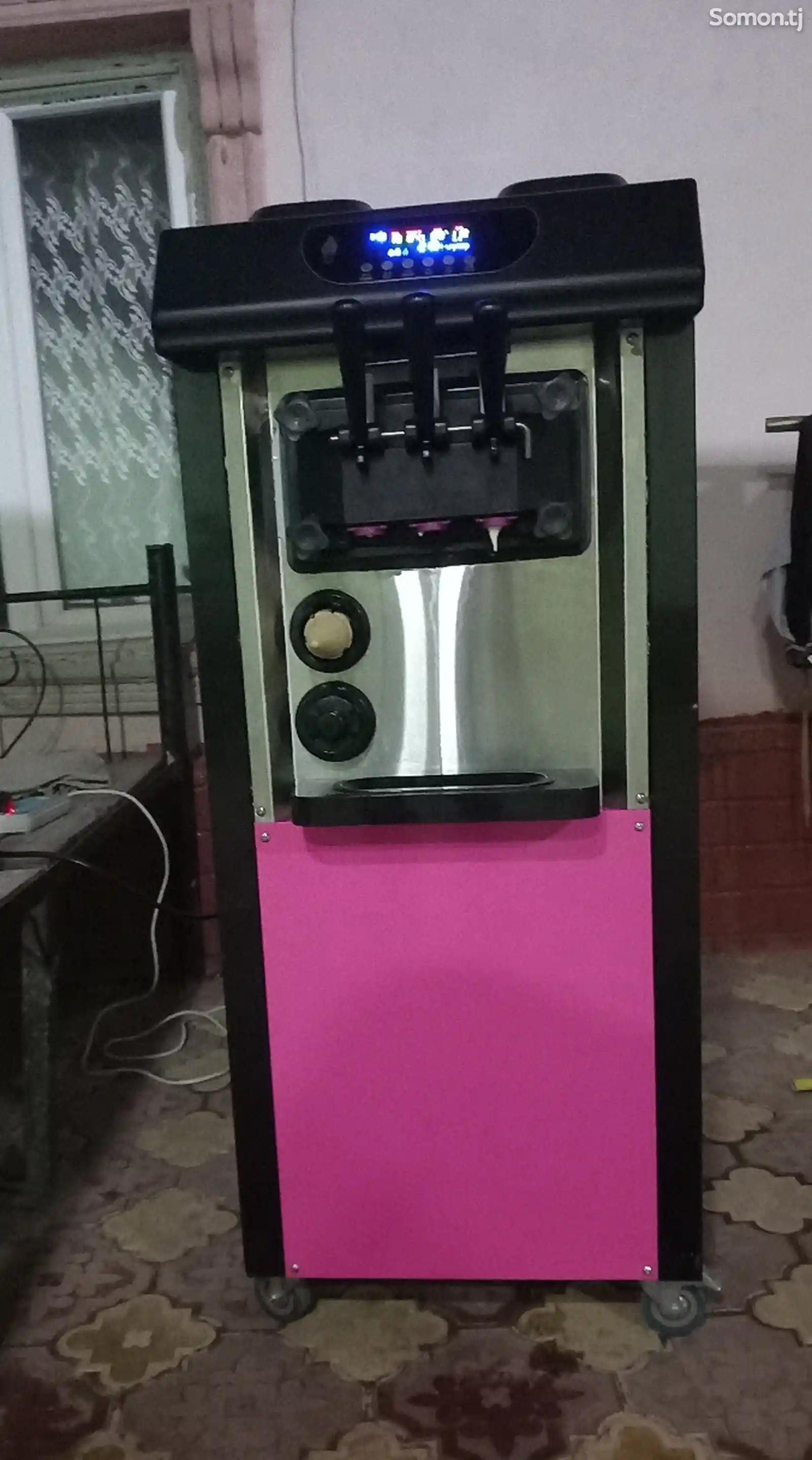 Фрезер аппарат для мороженого-1