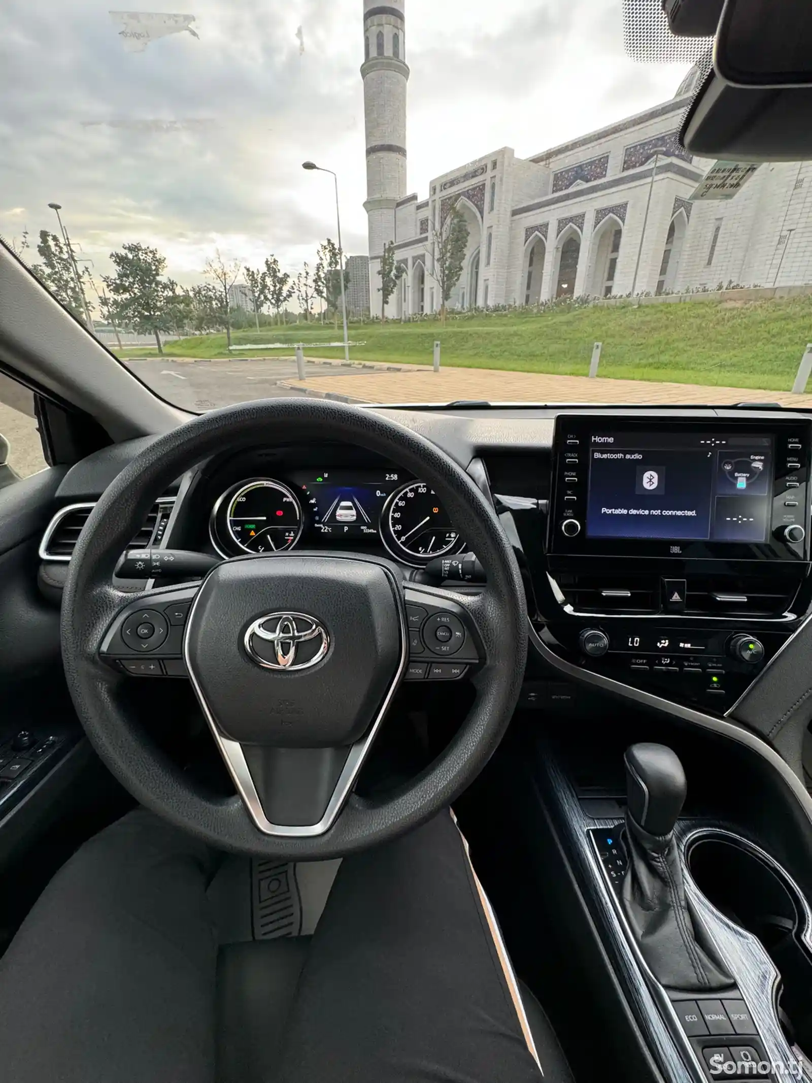 Toyota Camry, 2019-9