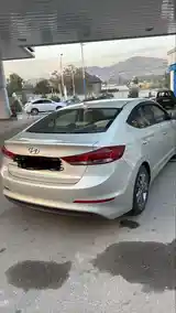 Hyundai Elantra, 2017-2