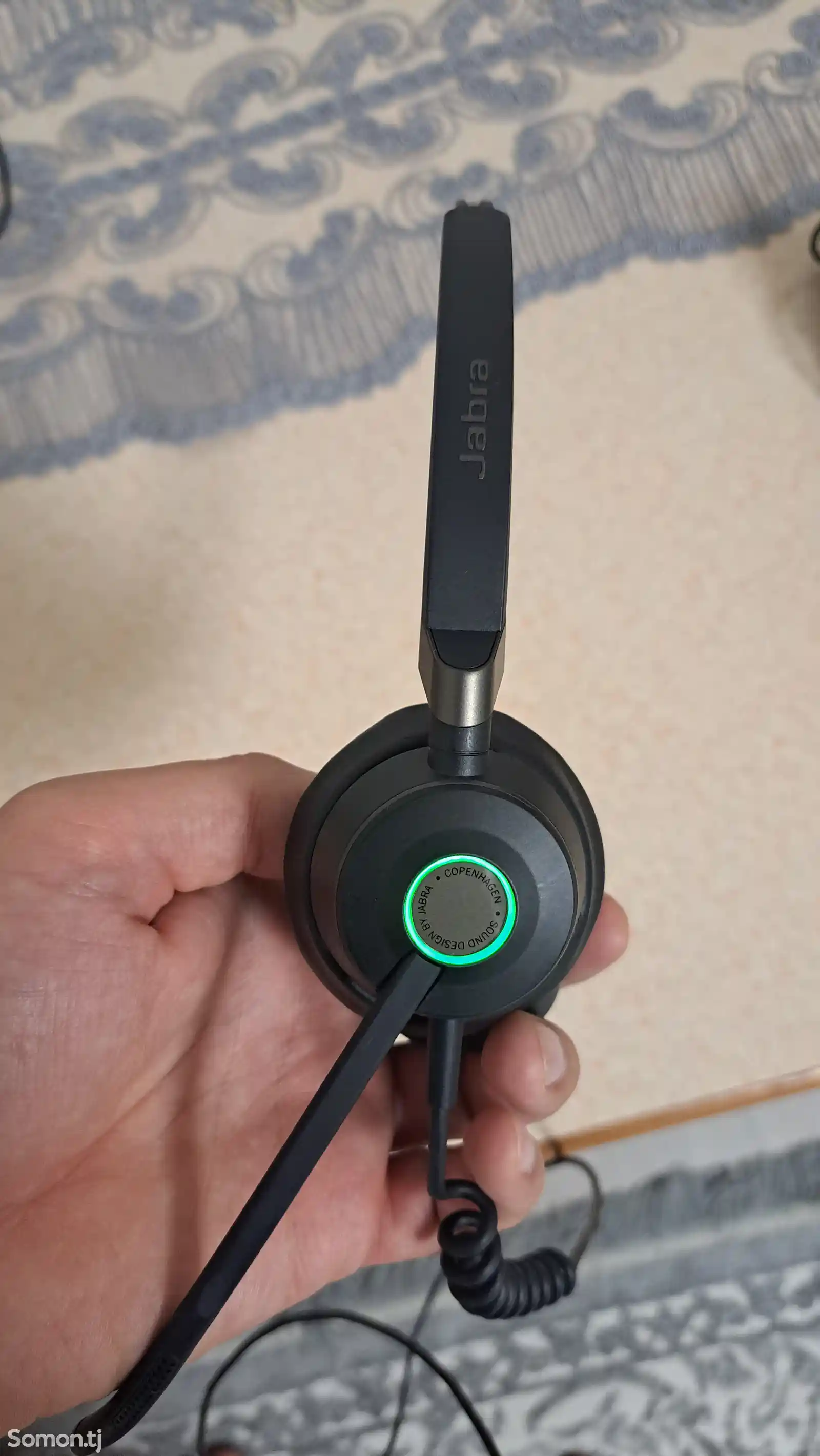 Шумоподавляющие наушники Jabra-1