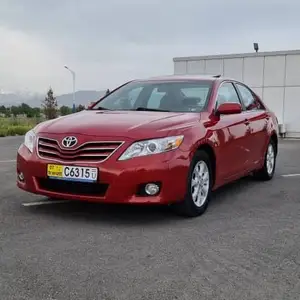 Toyota Camry, 2010