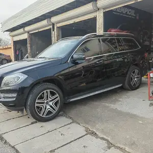 Mercedes-Benz GL class, 2012