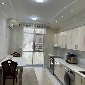 1-комн. квартира, 10 этаж, 90 м², Исмоили Сомони