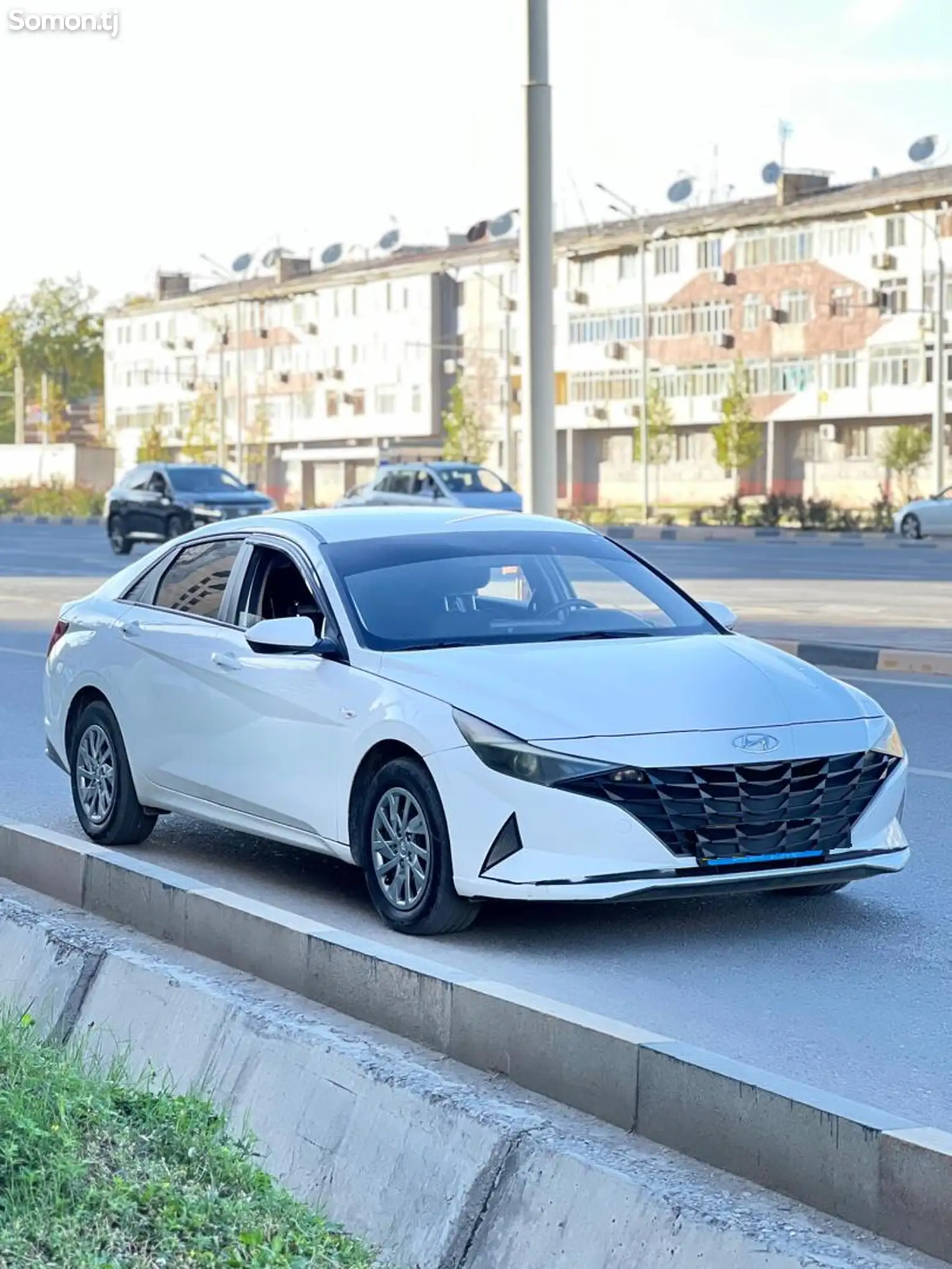 Hyundai Elantra, 2022-1