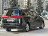 Nissan Elgrand, 2014-6