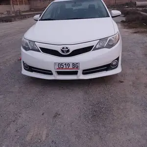 Toyota Camry, 2014