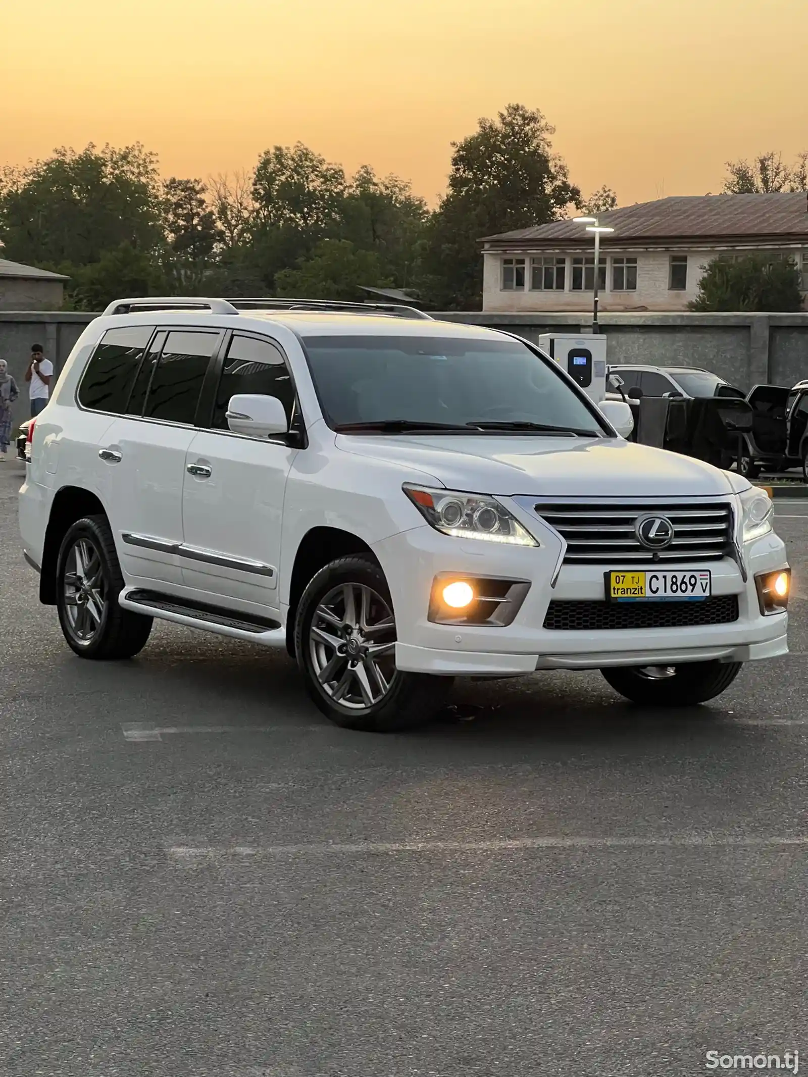 Lexus LX series, 2014-1