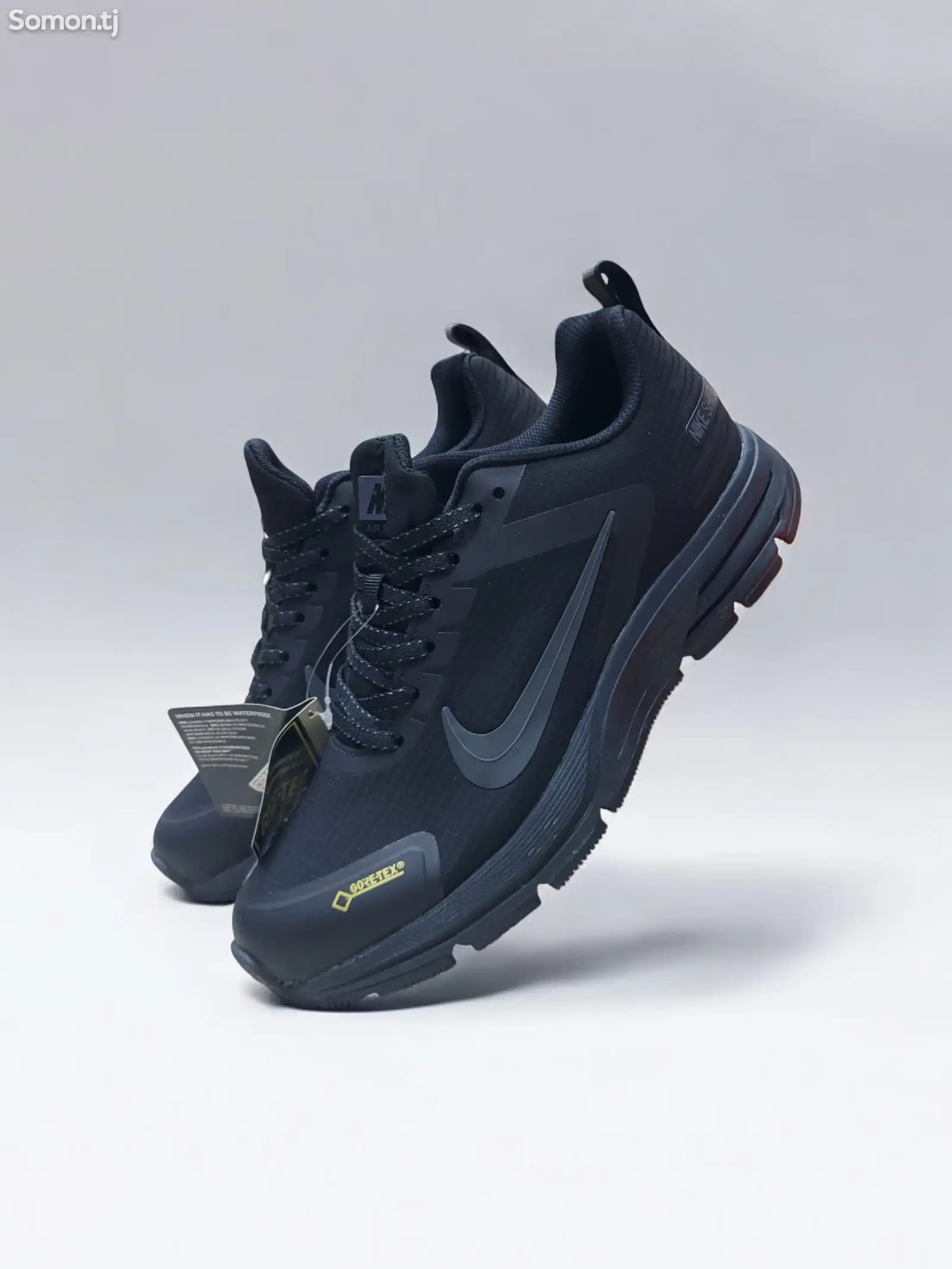 Кроссовки Nike-2