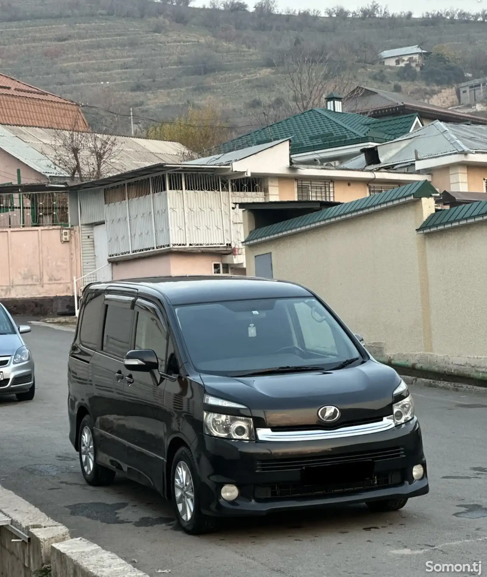 Toyota Voxy, 2008-1