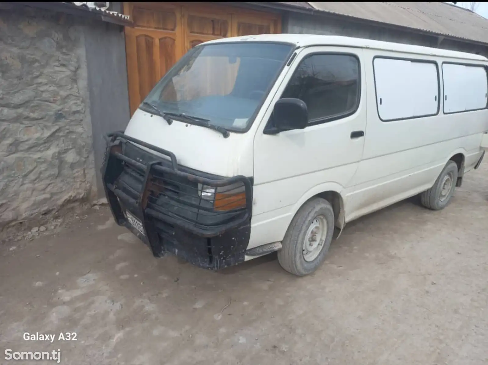 Toyota Hiace, 1995-1