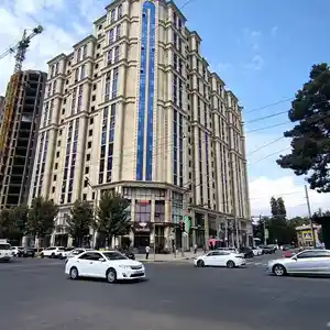 3-комн. квартира, 6 этаж, 100 м², шохмансур