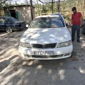 Nissan Serena, 1996