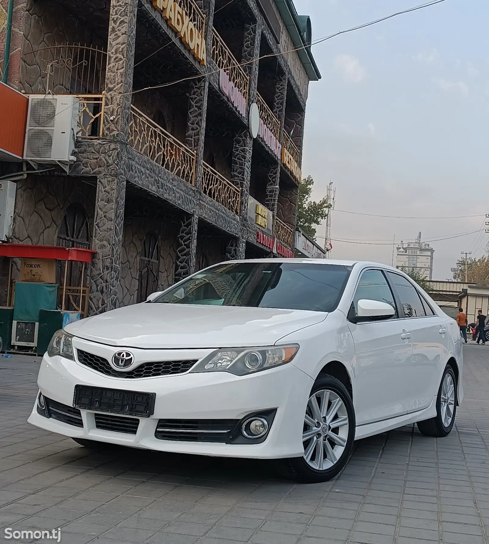 Toyota Camry, 2013-1