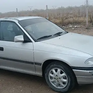 Opel Astra F, 1992