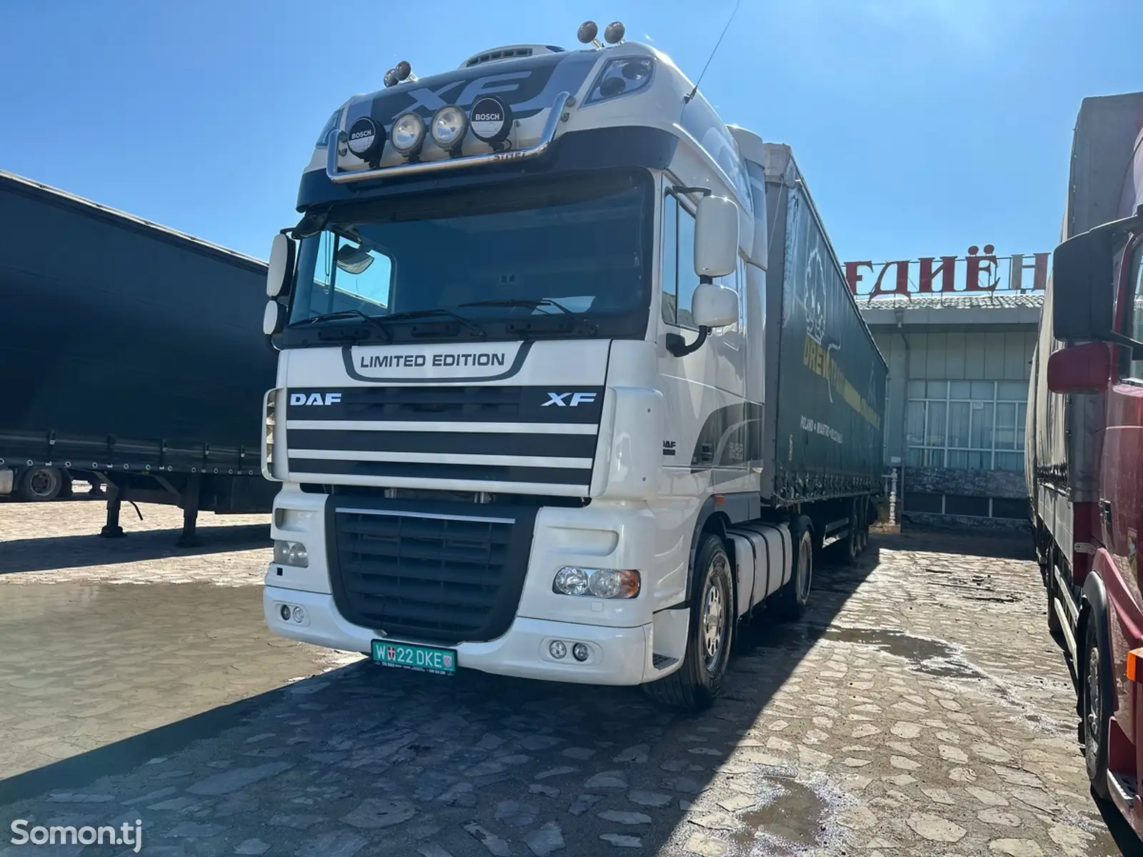 Седельный тягач DAF XF105 460 2012-1