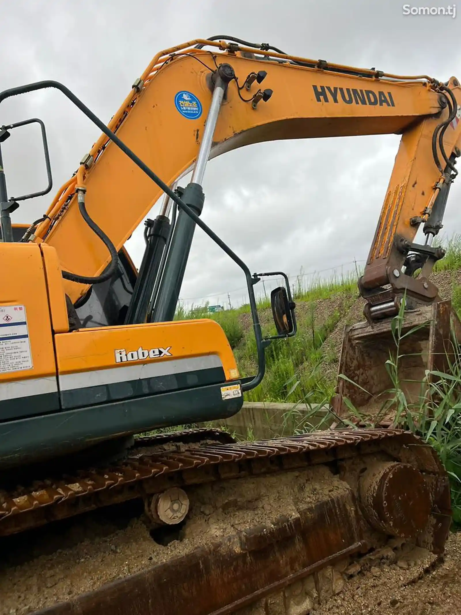 Экскаватор Hyundai R300LC-8