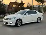 Toyota Crown, 2010-3