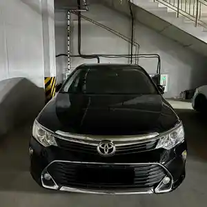 Toyota Camry, 2015