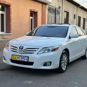 Toyota Camry, 2011