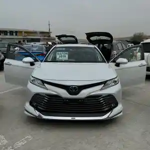 Toyota Camry, 2017