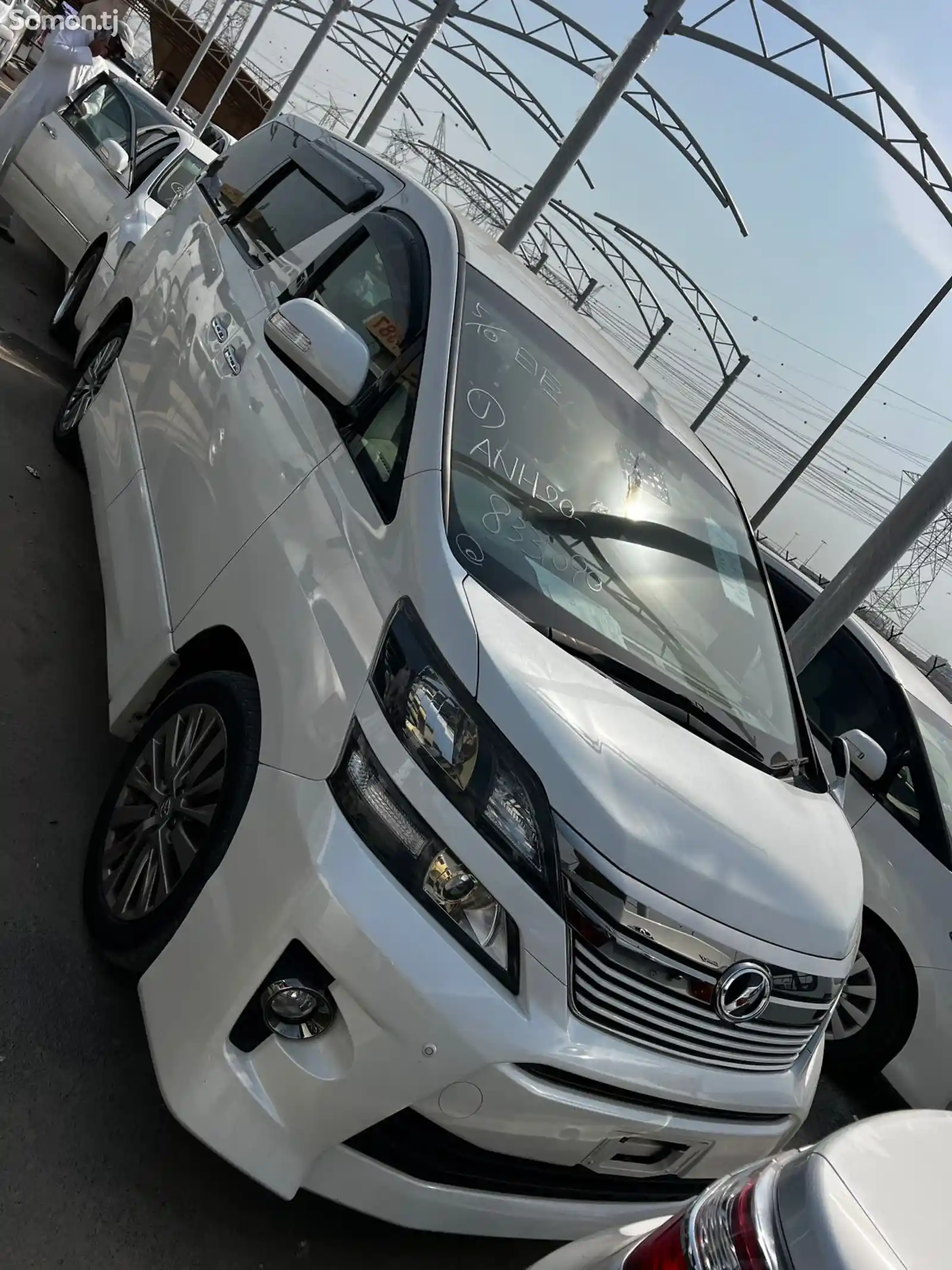 Toyota Vellfire, 2014-8