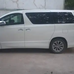 Toyota Vellfire, 2014