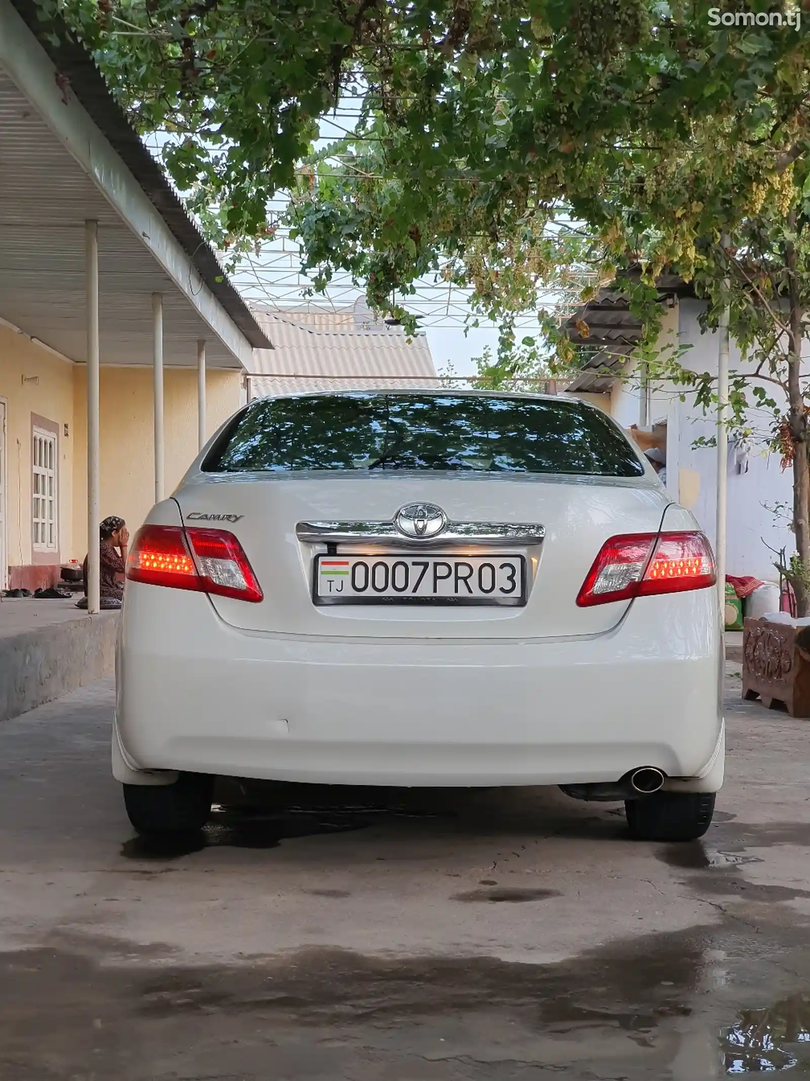 Toyota Camry, 2010-3