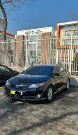 Toyota Camry, 2013-6