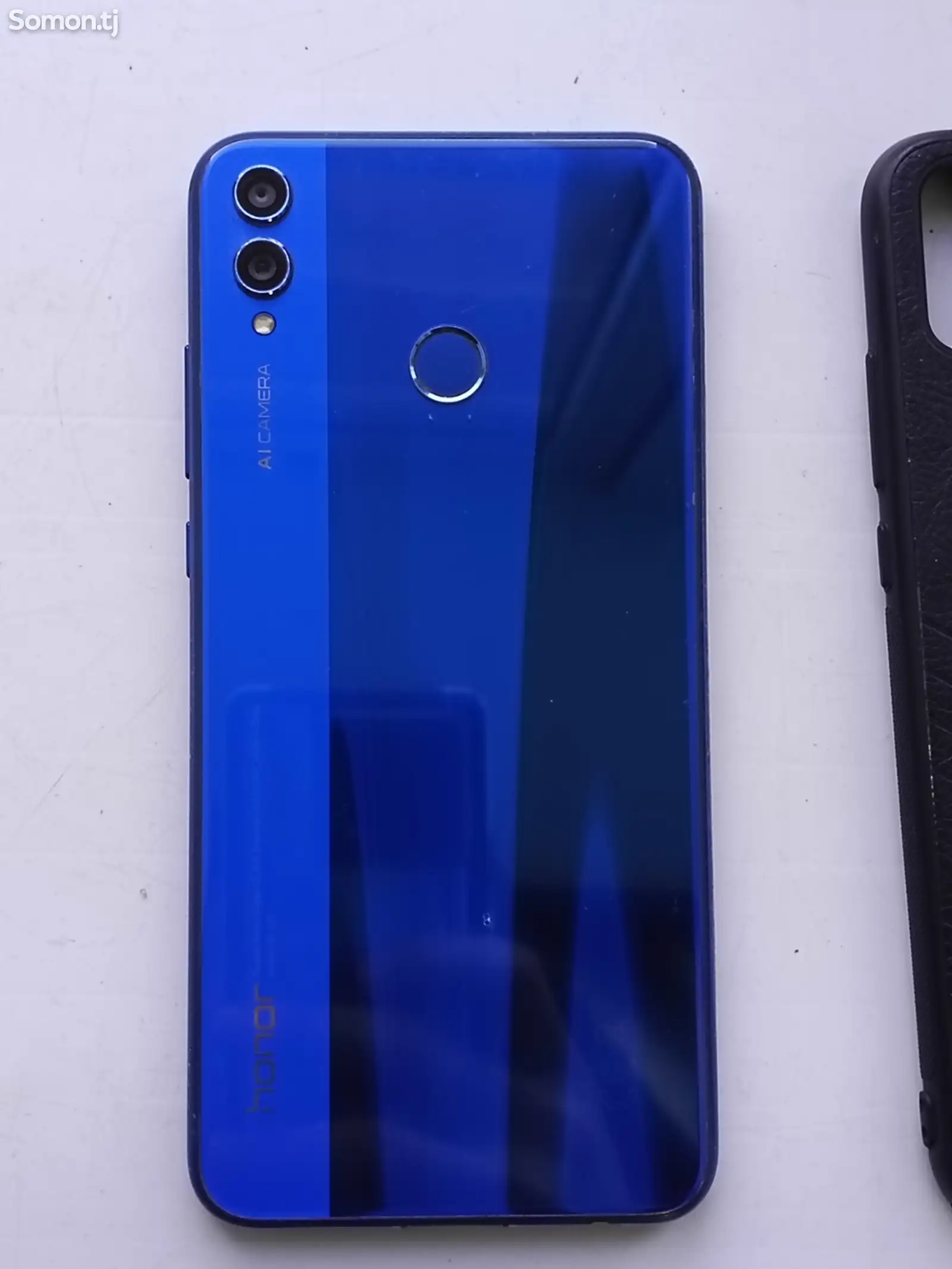 Телефон Honor-1