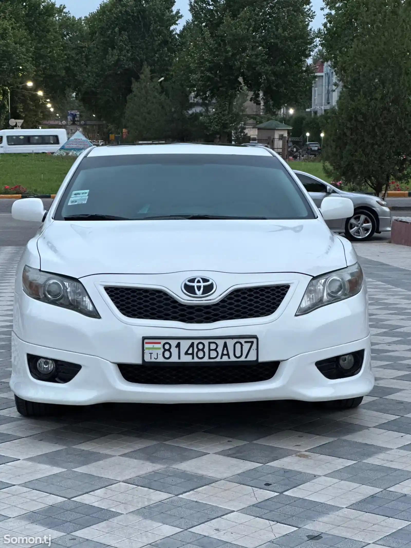 Toyota Camry, 2010-5