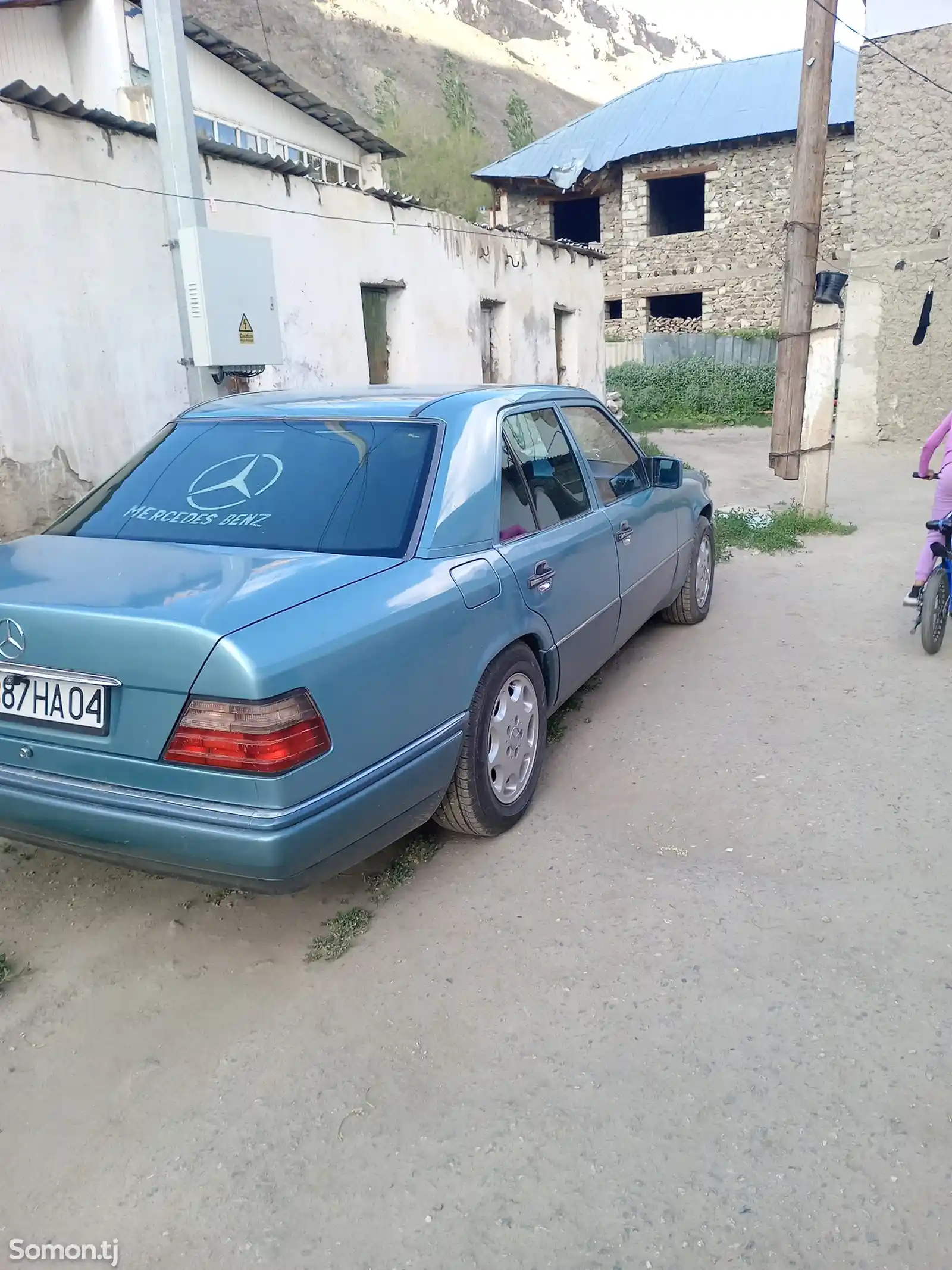 Mercedes-Benz W124, 1993-7