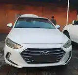 Hyundai Elantra, 2017-3