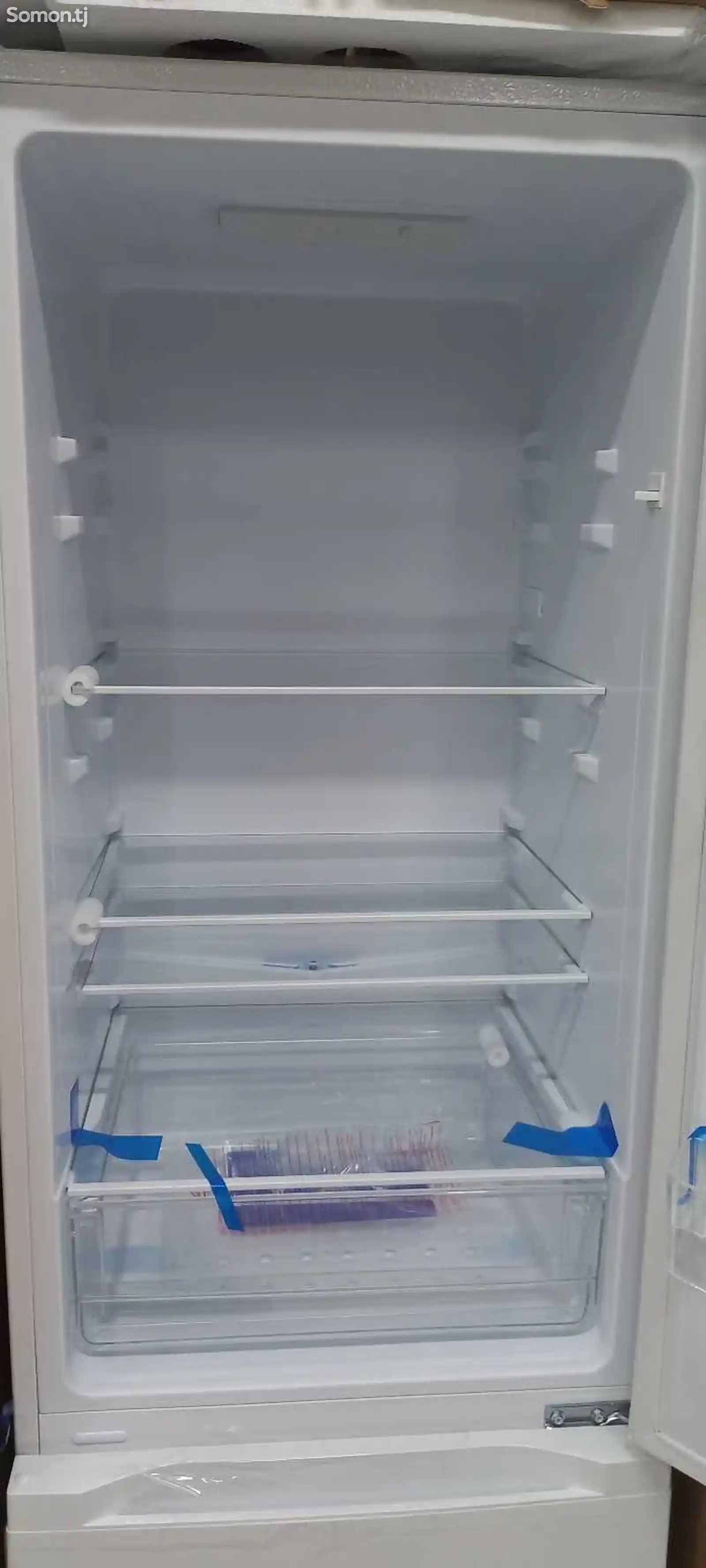 Холодильник Avest BCD-310-3