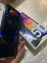 Samsung Galaxy A50-2