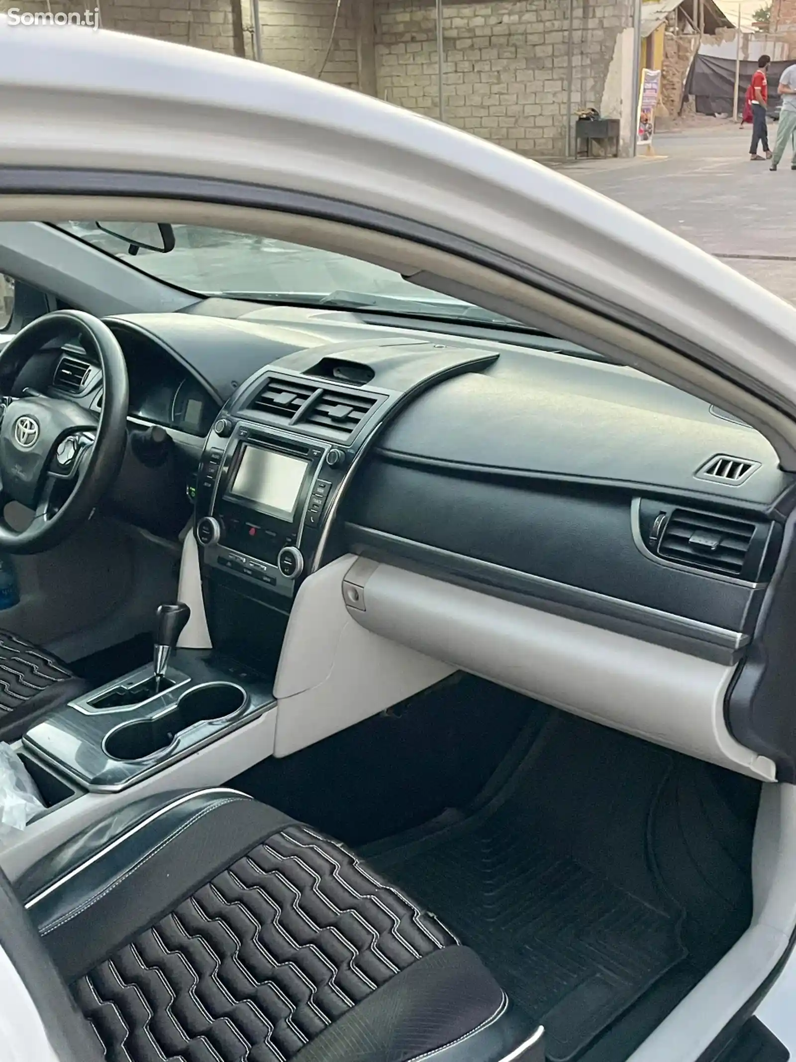 Toyota Camry, 2014-8